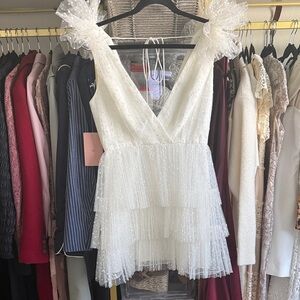 Monique Lhuiller Elegant White Tiered Dress